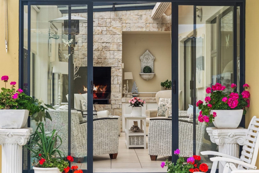 4 Bedroom Property for Sale in Sunset Links Western Cape